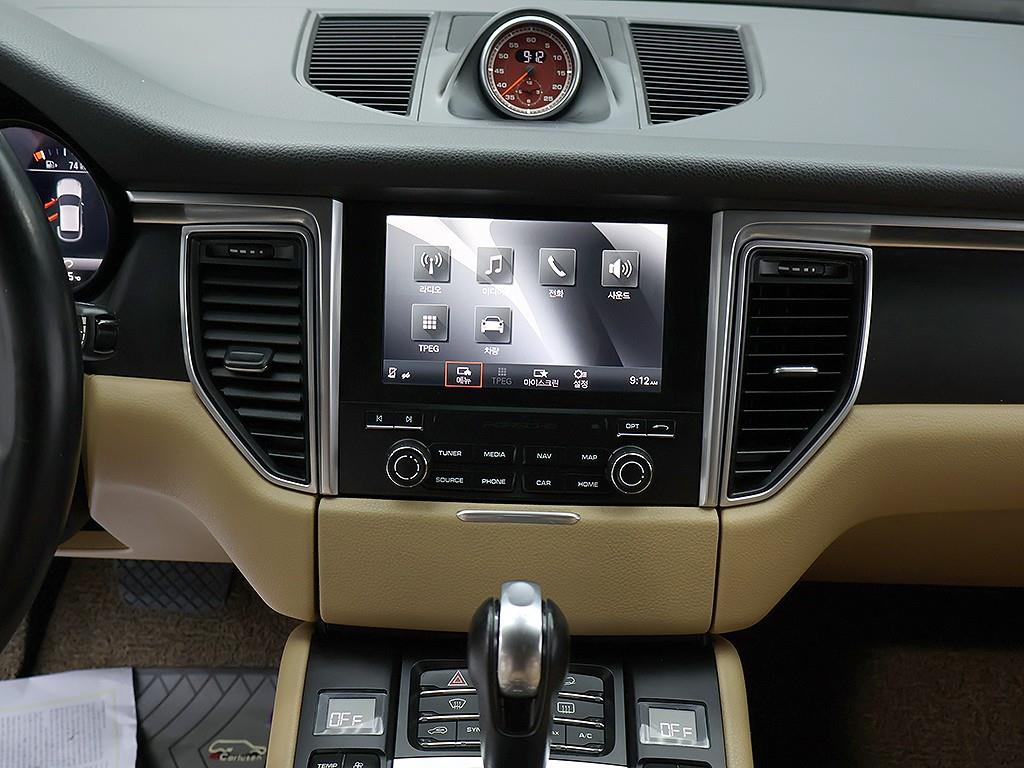 Porsche Macan 2017 Negro - Importación desde Corea - HF Imports Iquique - Foto 9