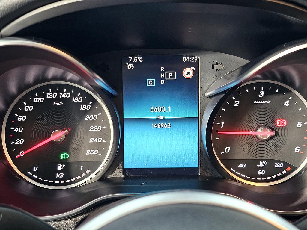 Mercedes Benz C Class - Vista 7