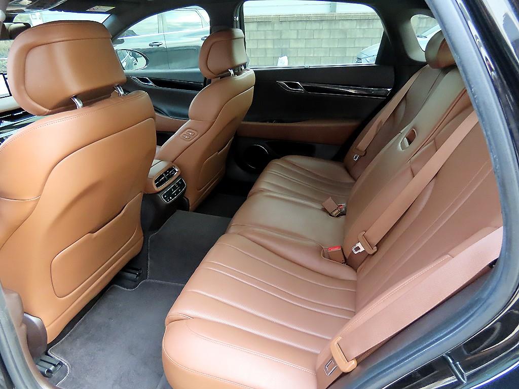 Genesis G80 - Vista 6