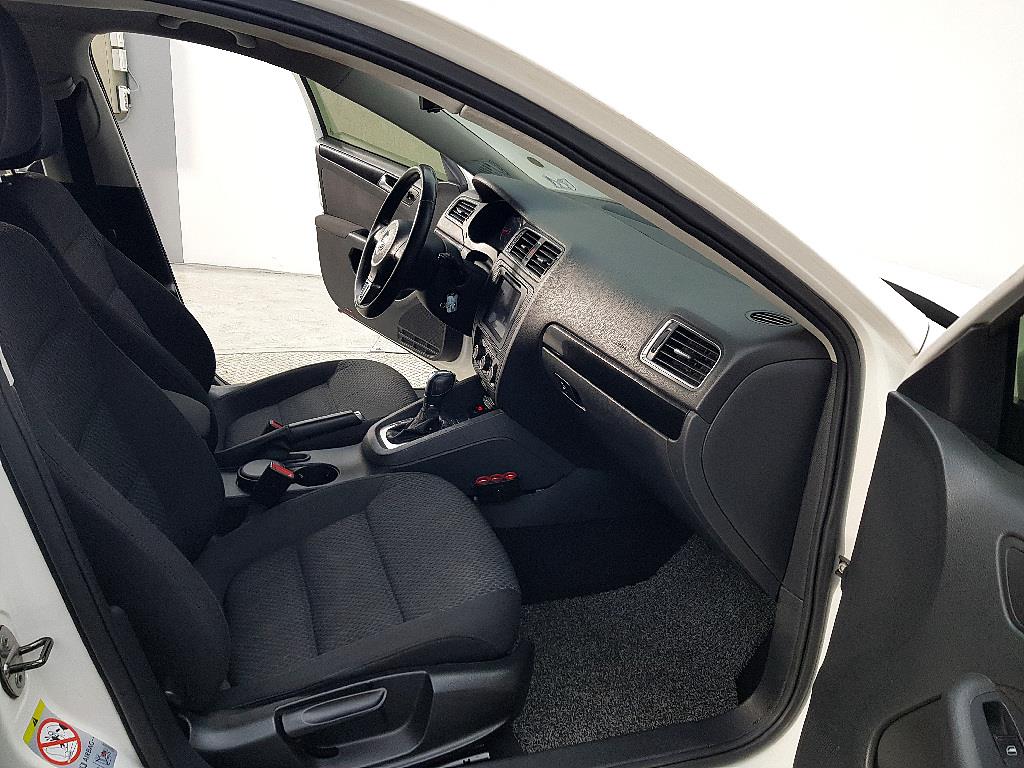 Volkswagen Jetta 2012 Blanco - Importación desde Corea - HF Imports Iquique - Foto 15
