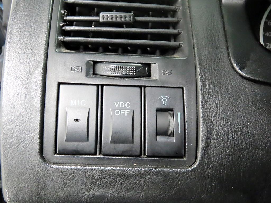 HYUNDAI Tuscani - Vista 11