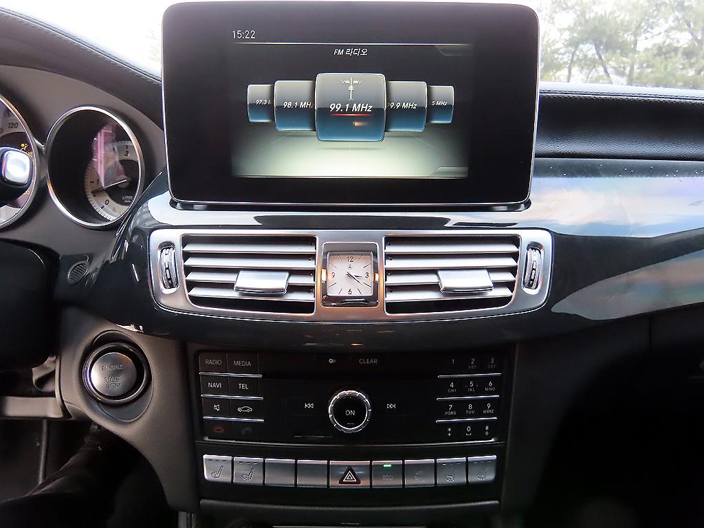 Mercedes Benz CLS Class - Vista 12