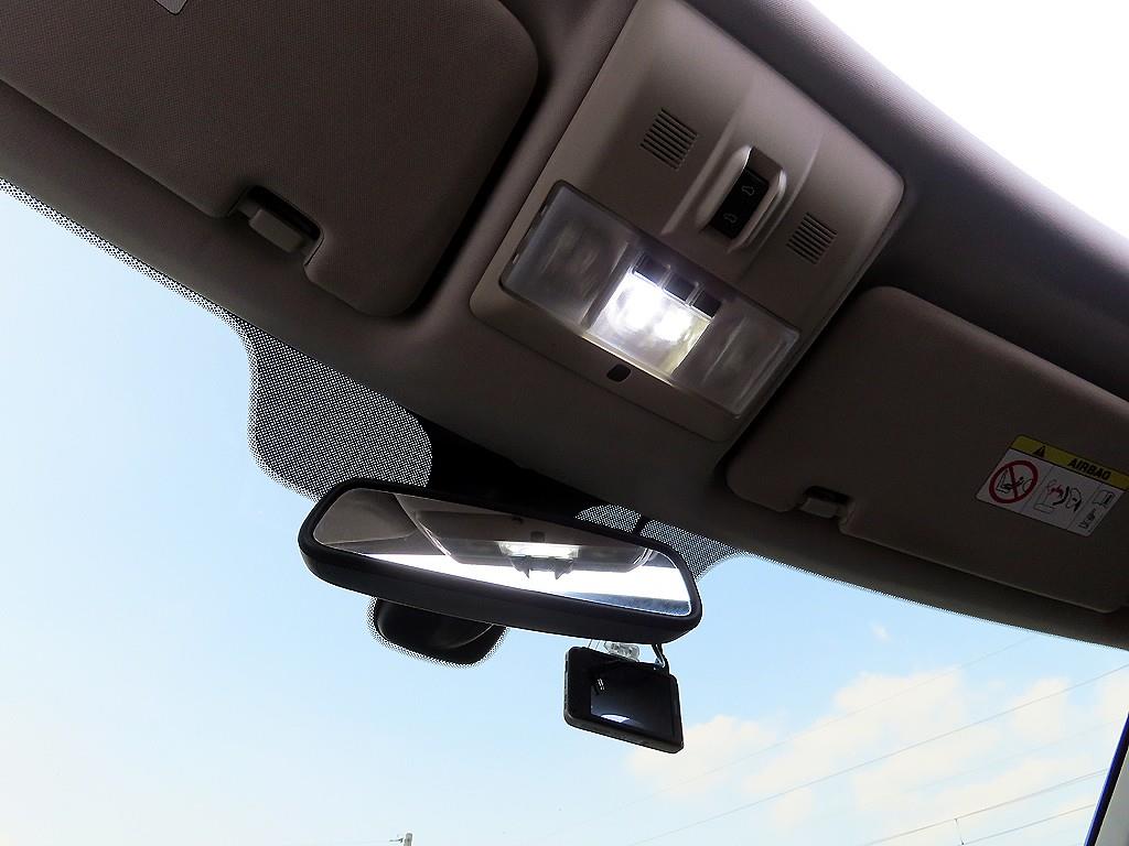 Land Rover Discovery 2013 Blanco - Importación desde Corea - HF Imports Iquique - Foto 15