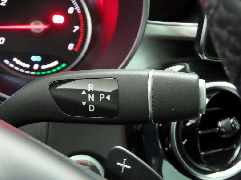 Mercedes Benz GLC Class - Vista 11