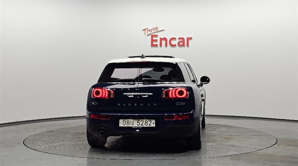 Mini Clubman - Vista 4