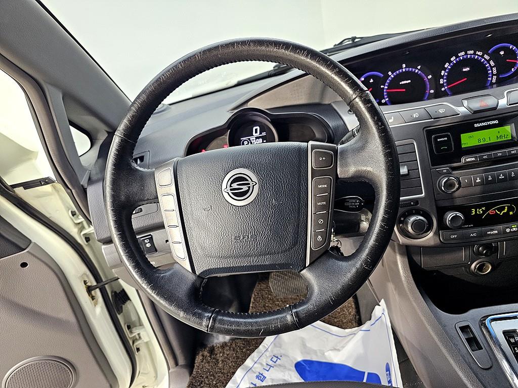 Ssangyong Korando - Vista 12