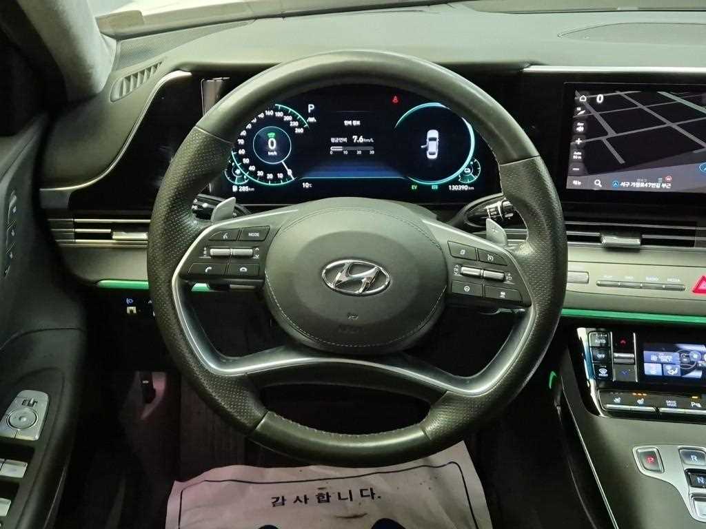HYUNDAI Grandeur - Vista 9