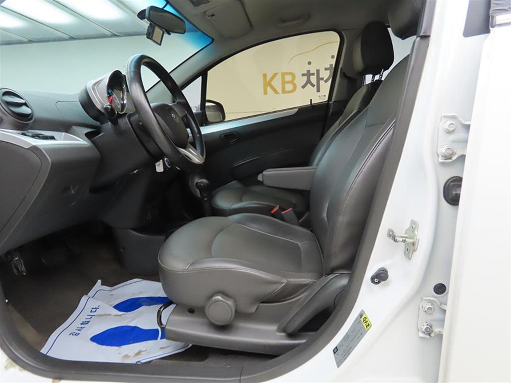 Chevrolet Spark - Vista 5