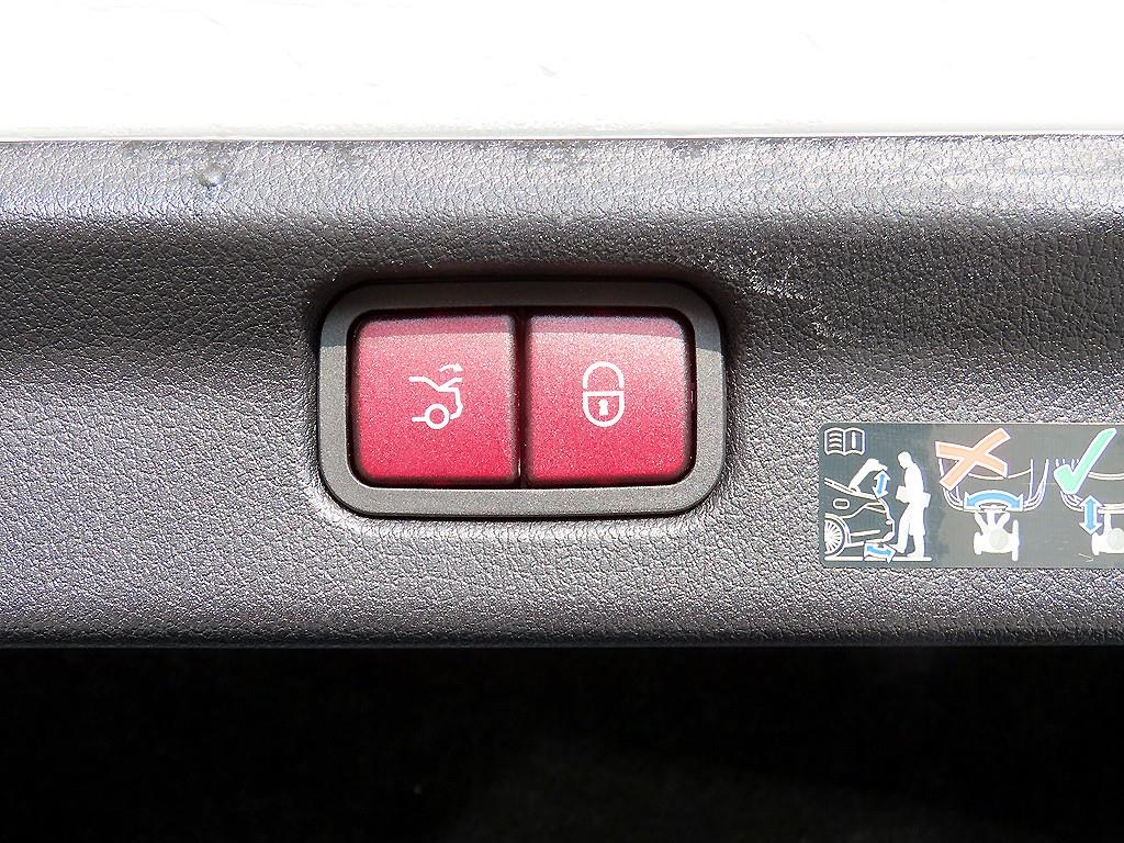 Mercedes Benz EQE 2024 Blanco - Importación desde Corea - HF Imports Iquique - Foto 18