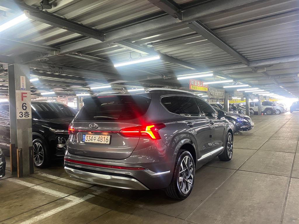 HYUNDAI Santa Fe - Vista 5