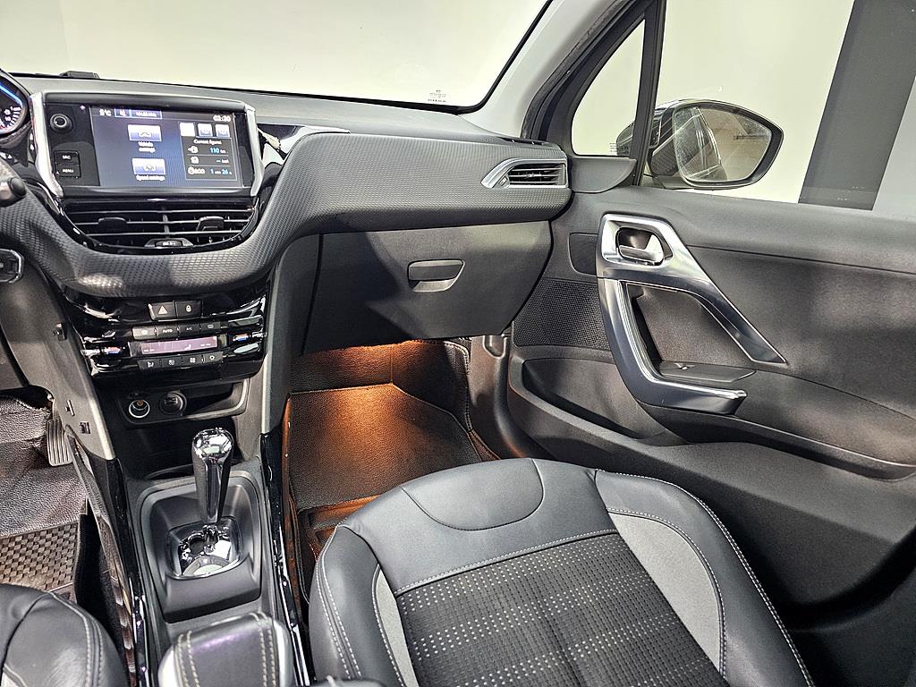 Peugeot 2008 - Vista 10