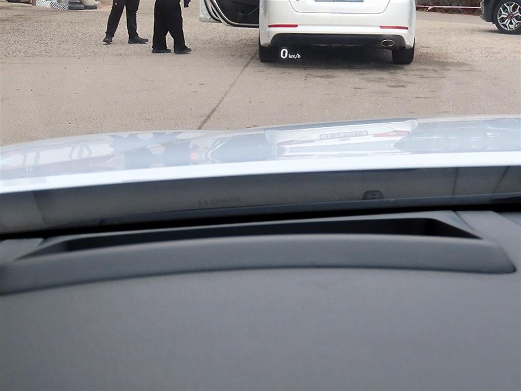 HYUNDAI Grandeur - Vista 10