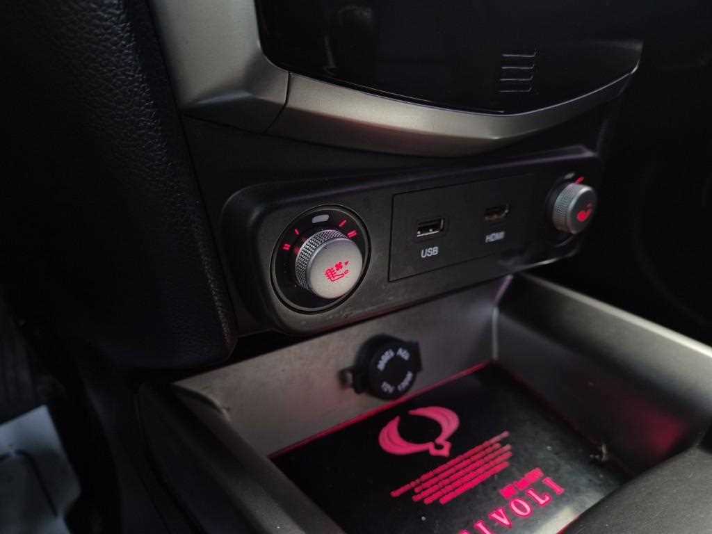 Ssangyong Tivoli 2016 Blanco - Importación desde Corea - HF Imports Iquique - Foto 16