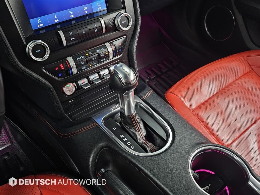 Ford Mustang - Vista 9