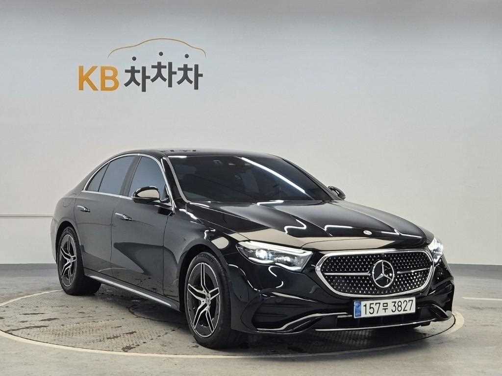 Mercedes Benz E class - Vista 4