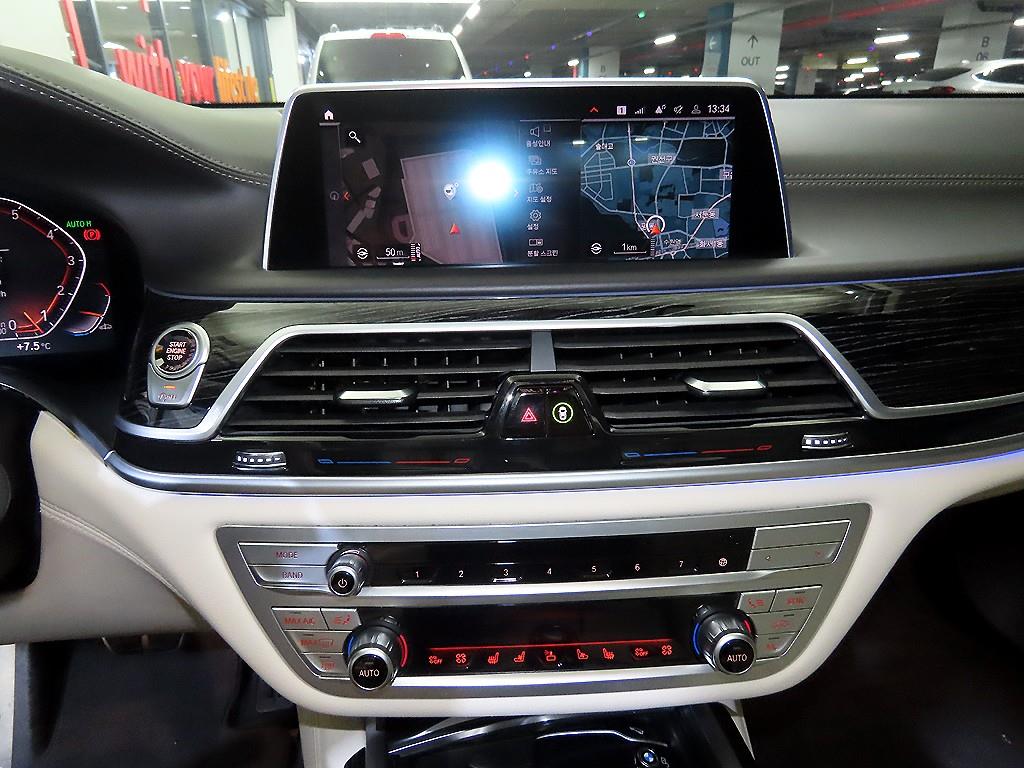 BMW 7 Series - Vista 11