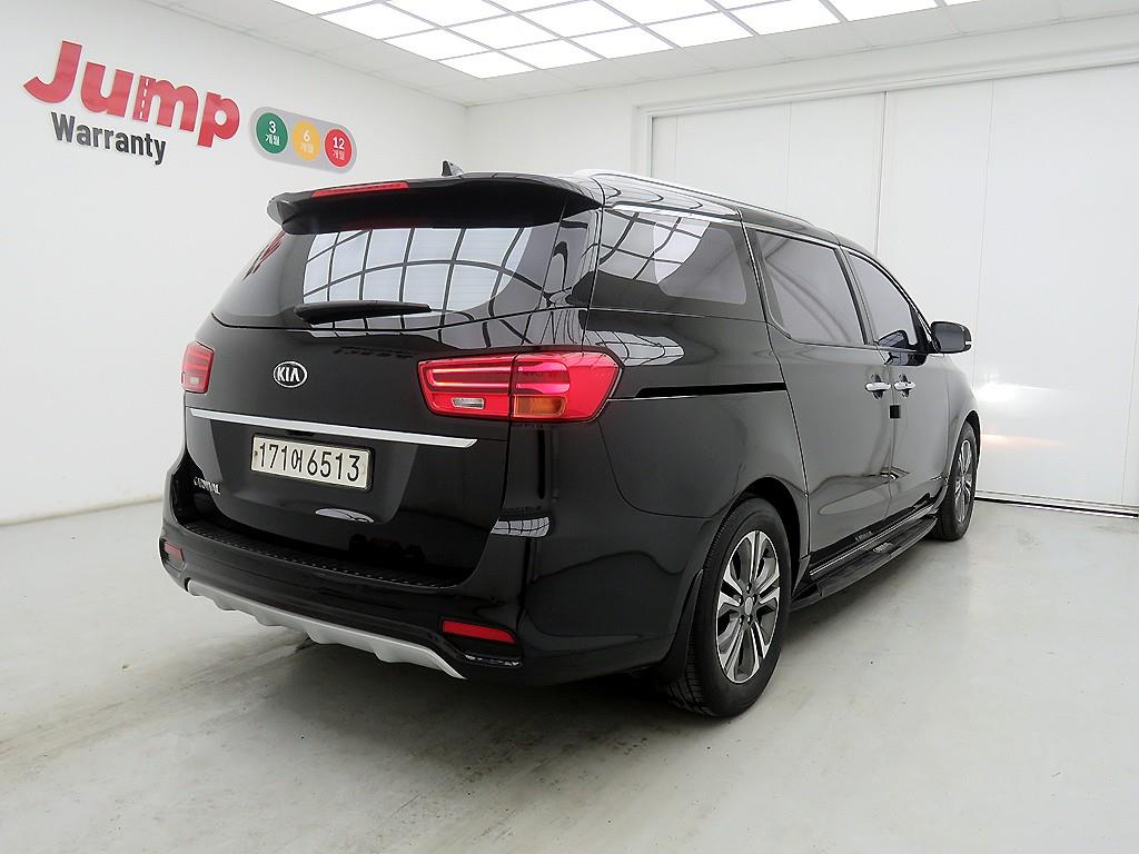 KIA Carnival - Vista 4