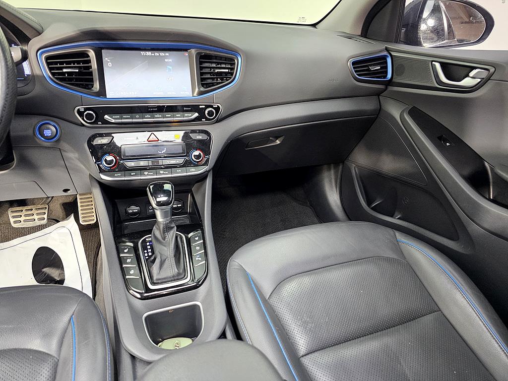 HYUNDAI Ioniq - Vista 10