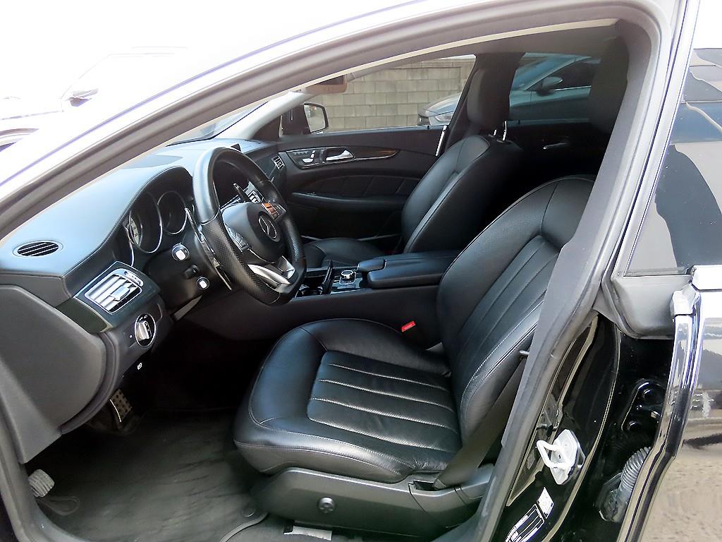 Mercedes Benz CLS Class - Vista 5