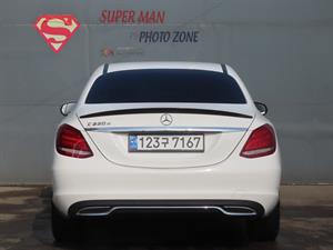 Mercedes Benz C Class - Vista 8