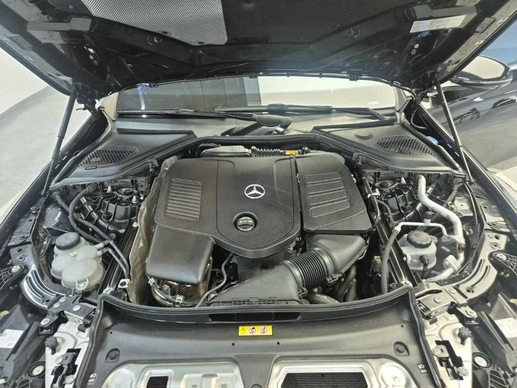 Mercedes Benz E class - Vista 5