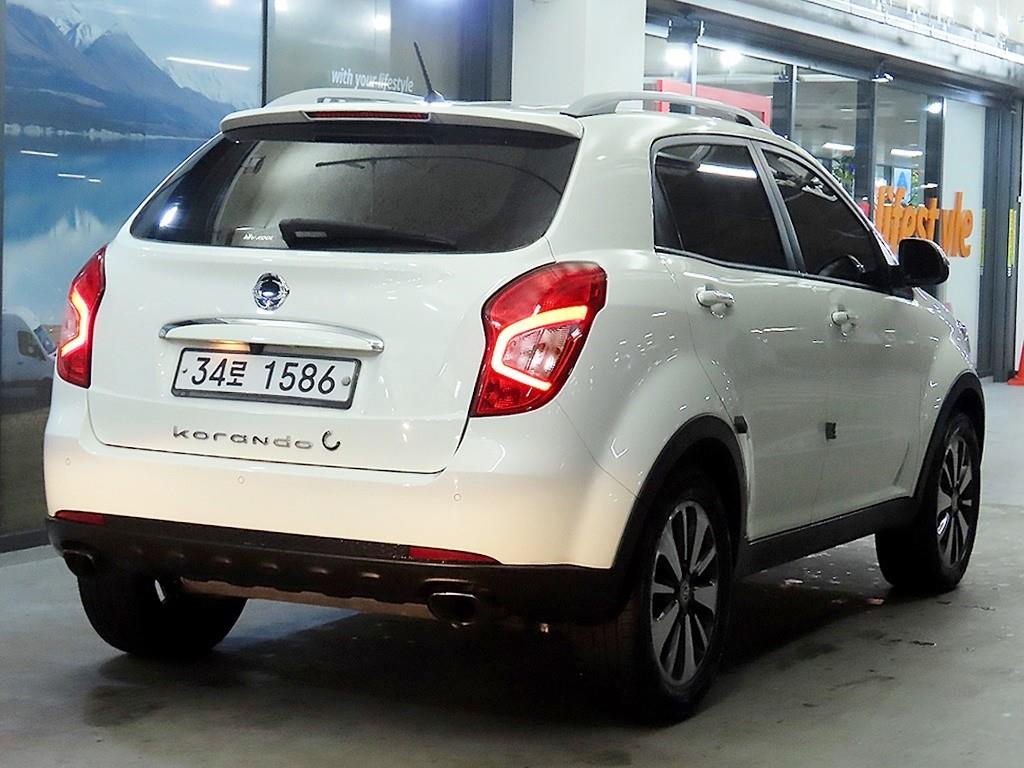 Ssangyong Korando - Vista 4