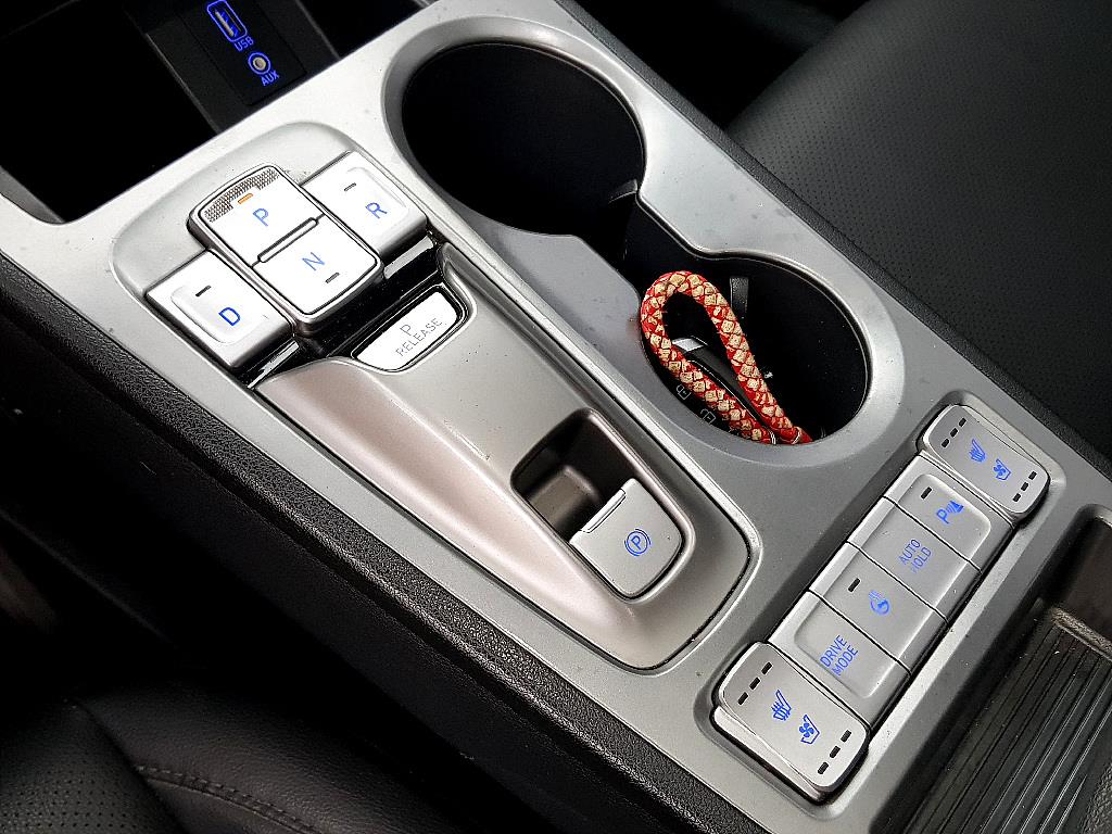 HYUNDAI Kona - Vista 12