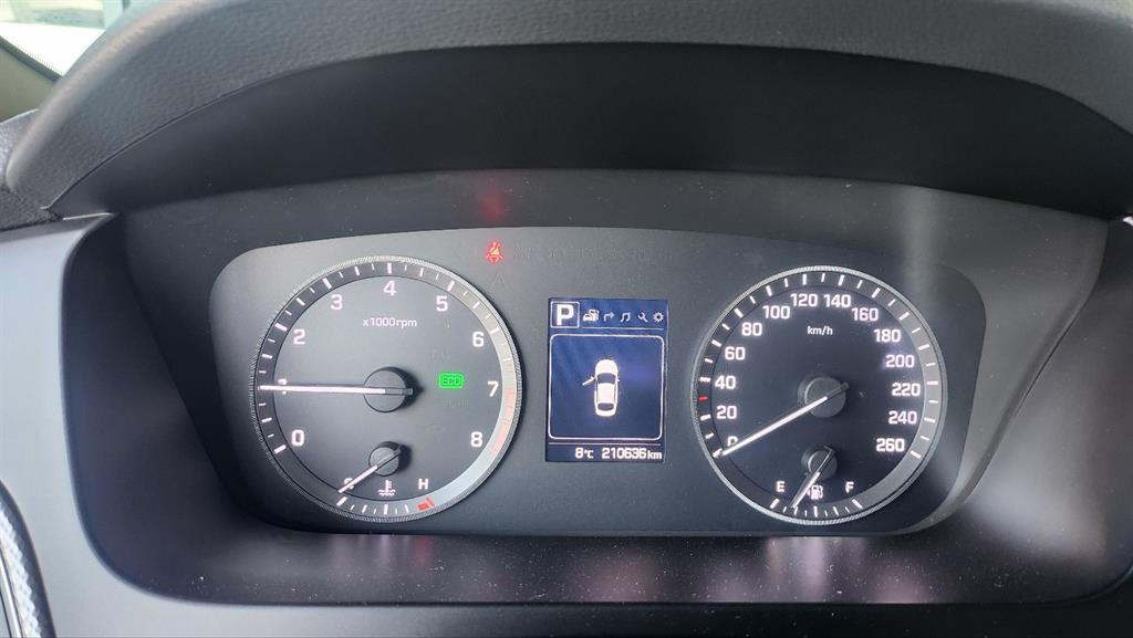 HYUNDAI Sonata - Vista 9