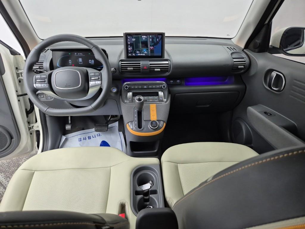 HYUNDAI Casper - Vista 5