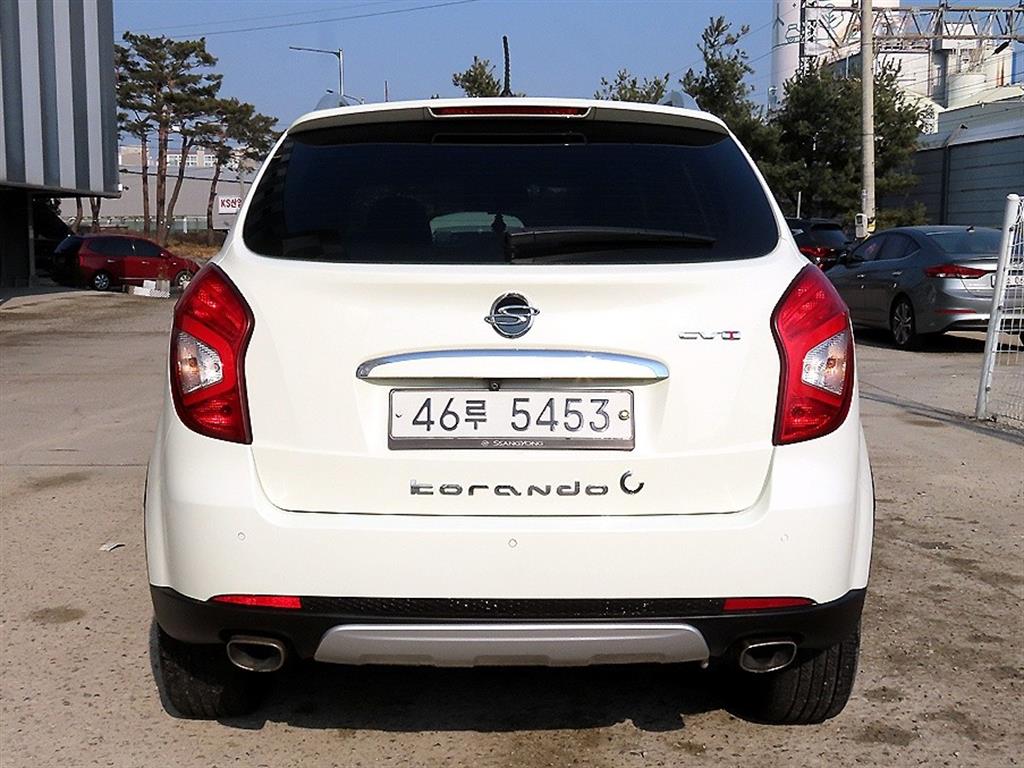 Ssangyong Korando - Vista 4