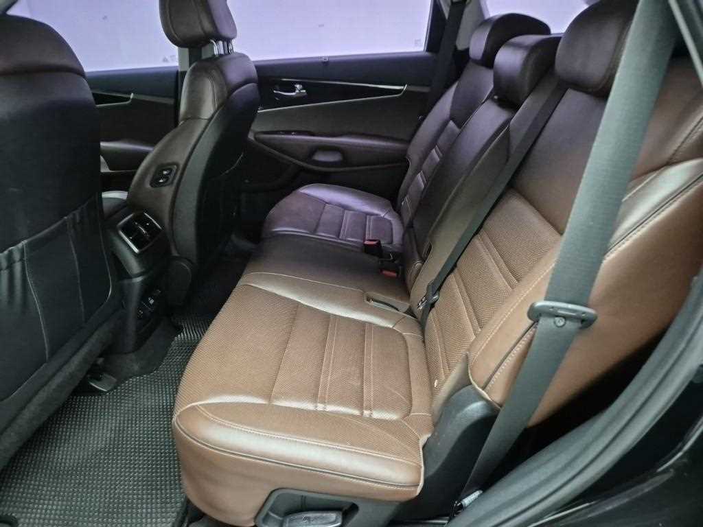 KIA Sorento - Vista 12
