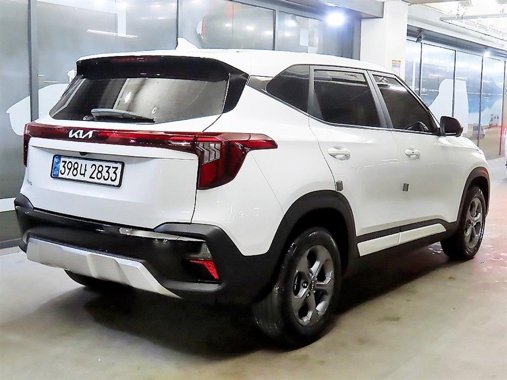 KIA Seltos - Vista 4