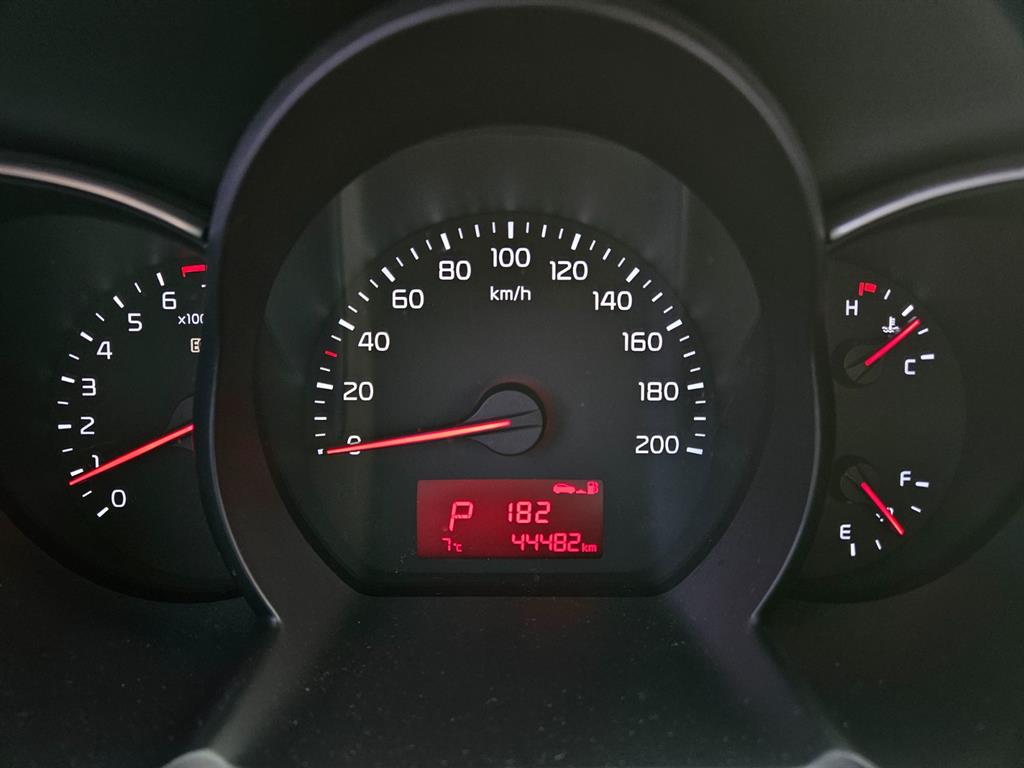 KIA Morning - Vista 6