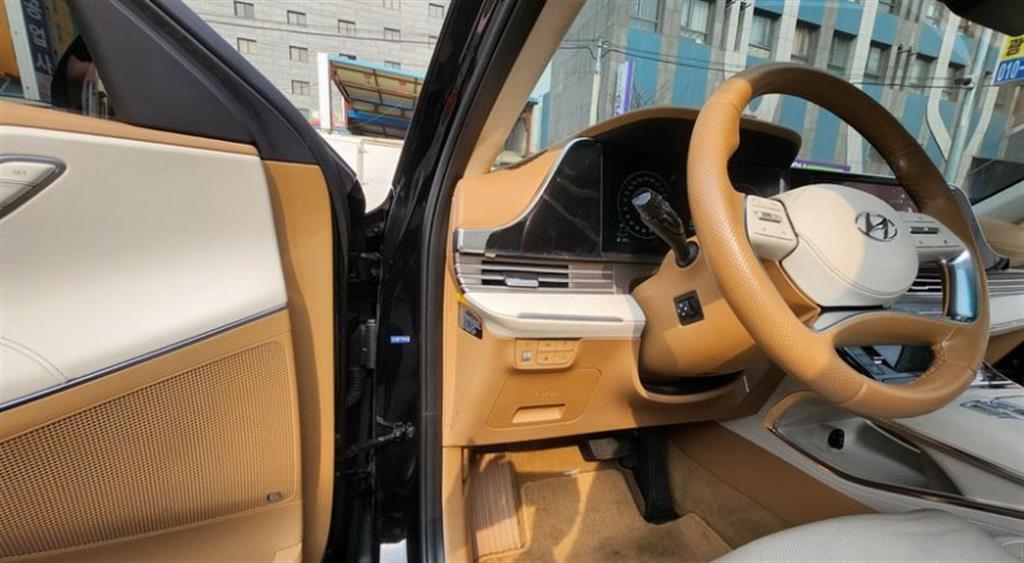 HYUNDAI Grandeur - Vista 4