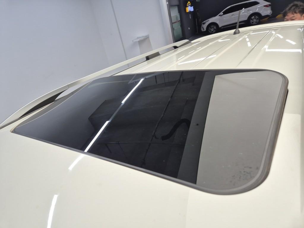 Ssangyong Tivoli 2017 Blanco - Importación desde Corea - HF Imports Iquique - Foto 13