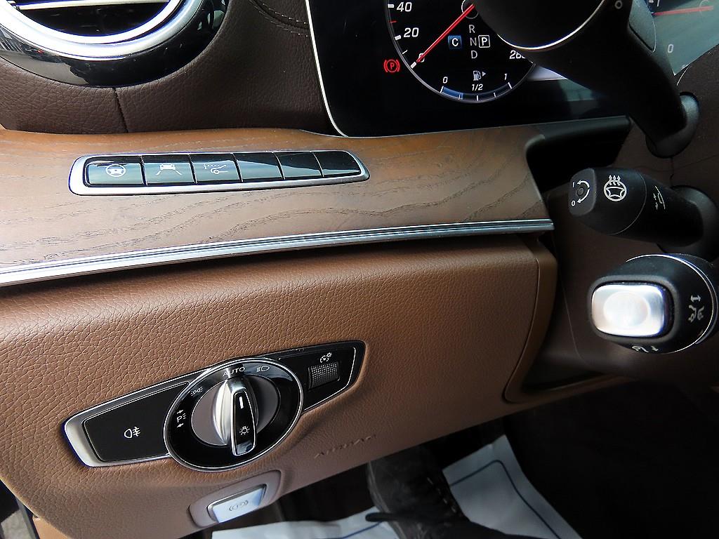 Mercedes Benz E class 2017 Negro - Importación desde Corea - HF Imports Iquique - Foto 13