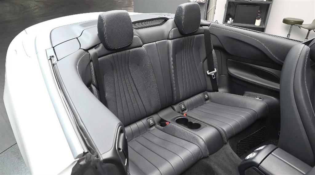 Mercedes Benz E class - Vista 11