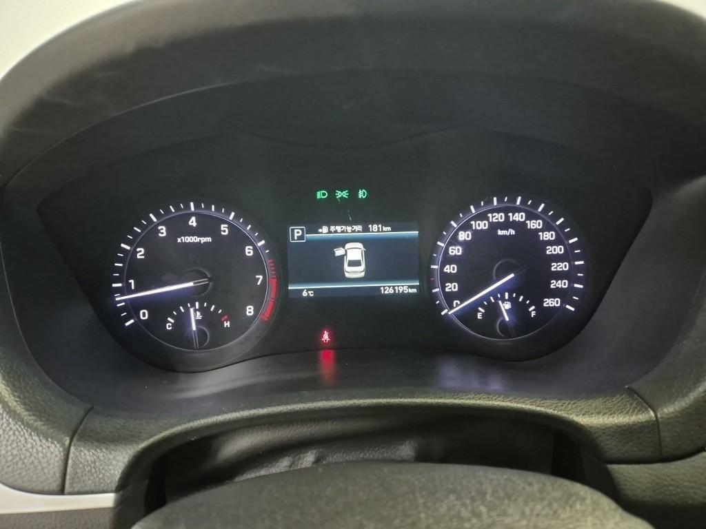 Genesis G80 - Vista 6