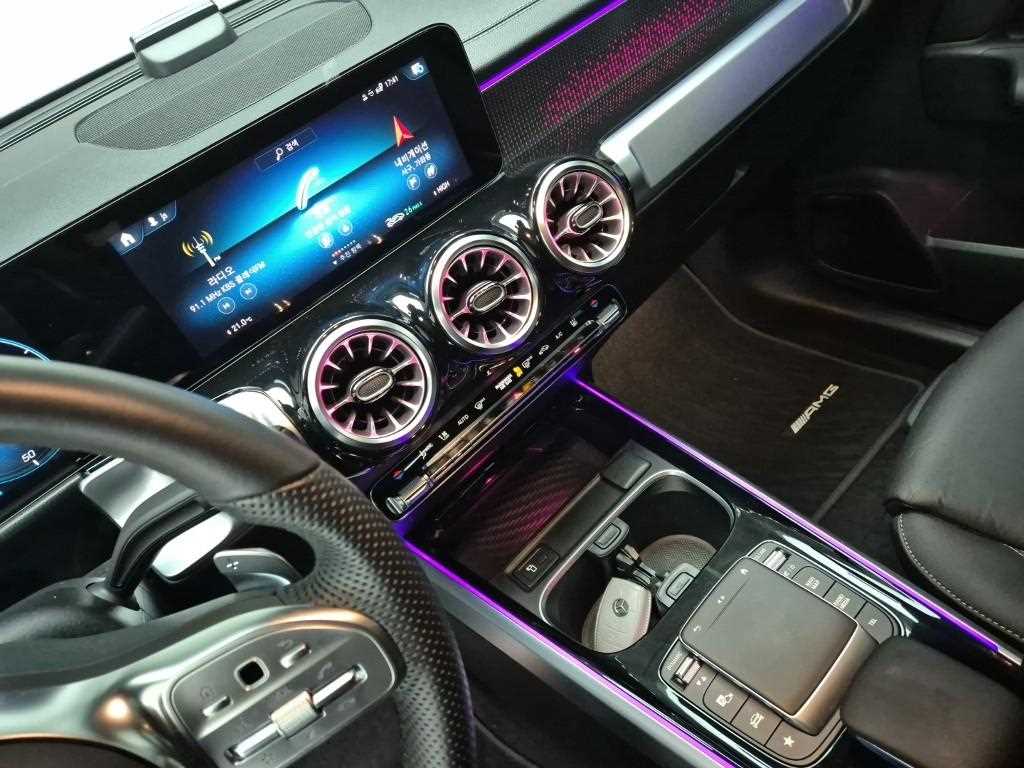 Mercedes Benz EQB - Vista 10