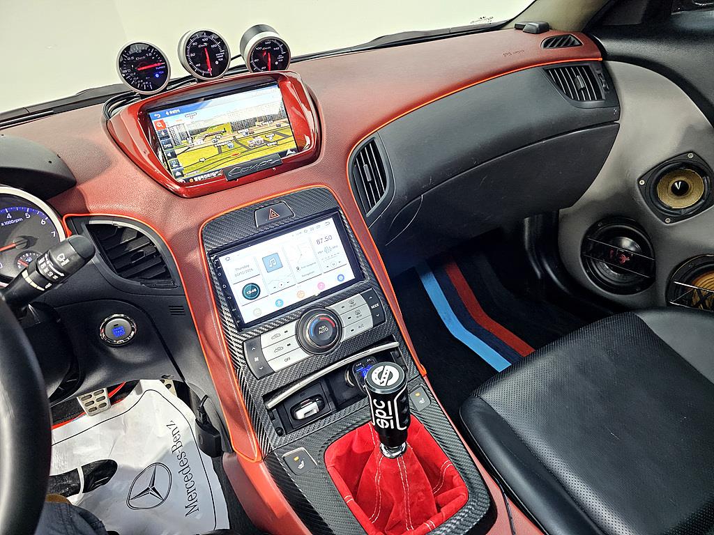 HYUNDAI Genesis - Vista 10