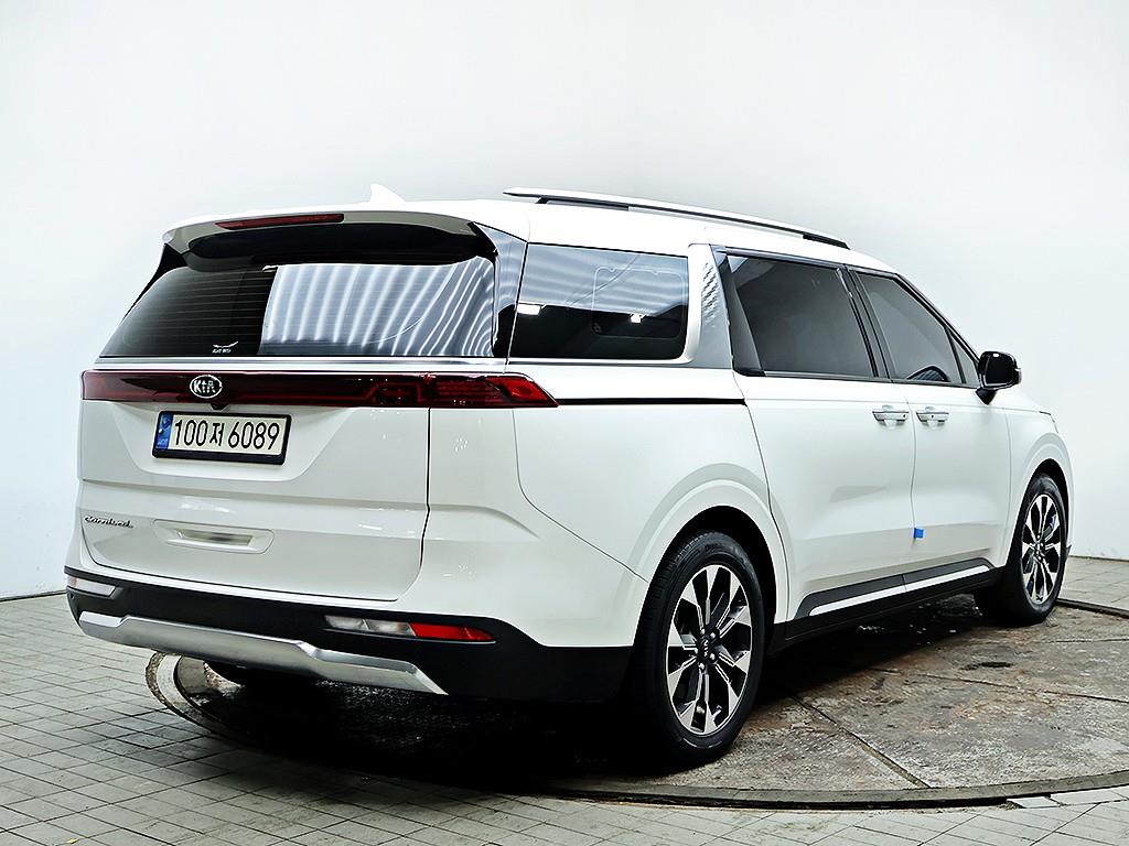 KIA Carnival - Vista 7