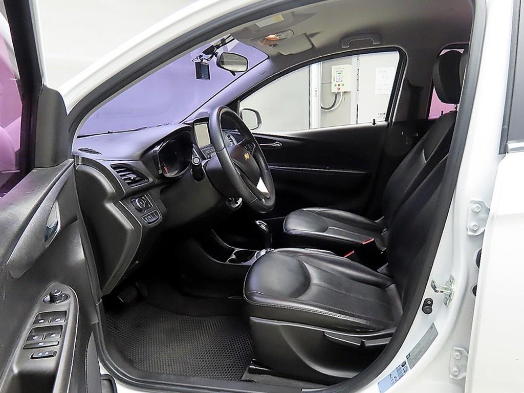 Chevrolet Spark - Vista 5