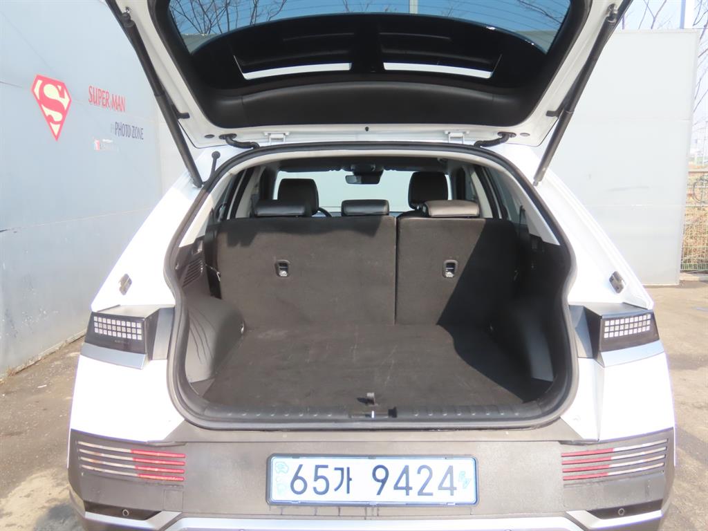 HYUNDAI Ioniq 5 - Vista 9