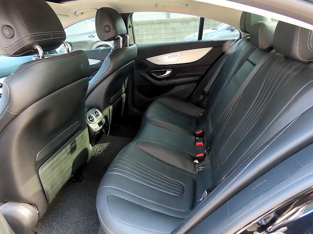 Mercedes Benz CLS Class - Vista 6