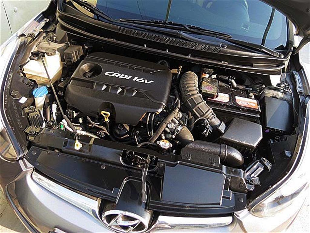 HYUNDAI Avante 2015 Gris - Importación desde Corea - HF Imports Iquique - Foto 10