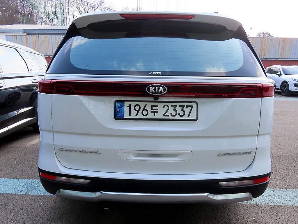 KIA Carnival - Vista 4