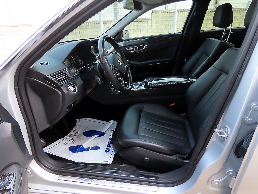 Mercedes Benz E class - Vista 5