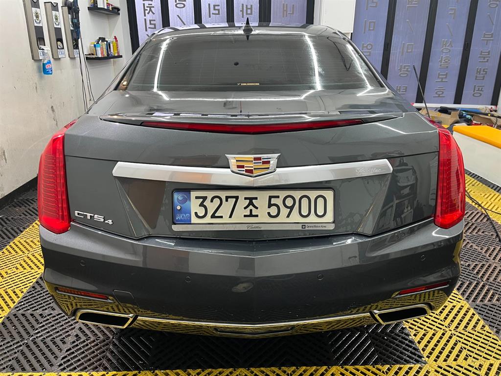Cadillac CTS - Vista 6
