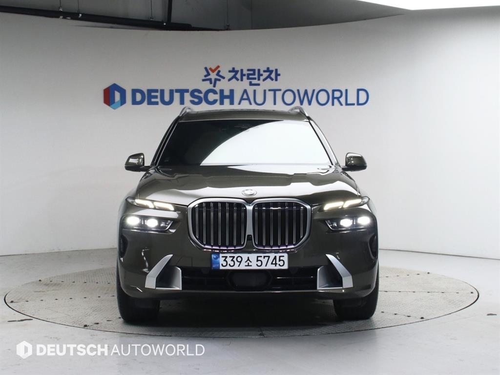 BMW X7 - Vista 3