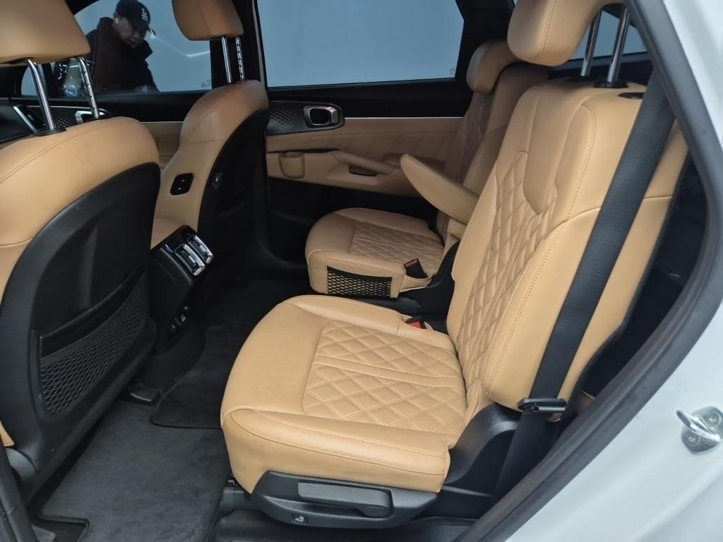 KIA Sorento - Vista 11